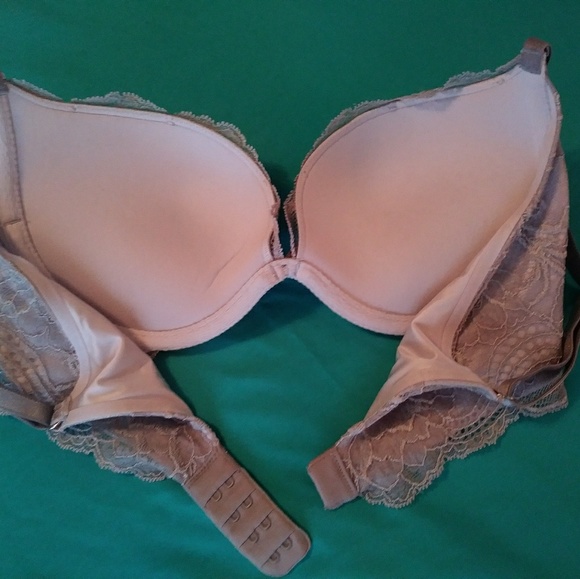 VS 32B bra - Picture 2 of 3